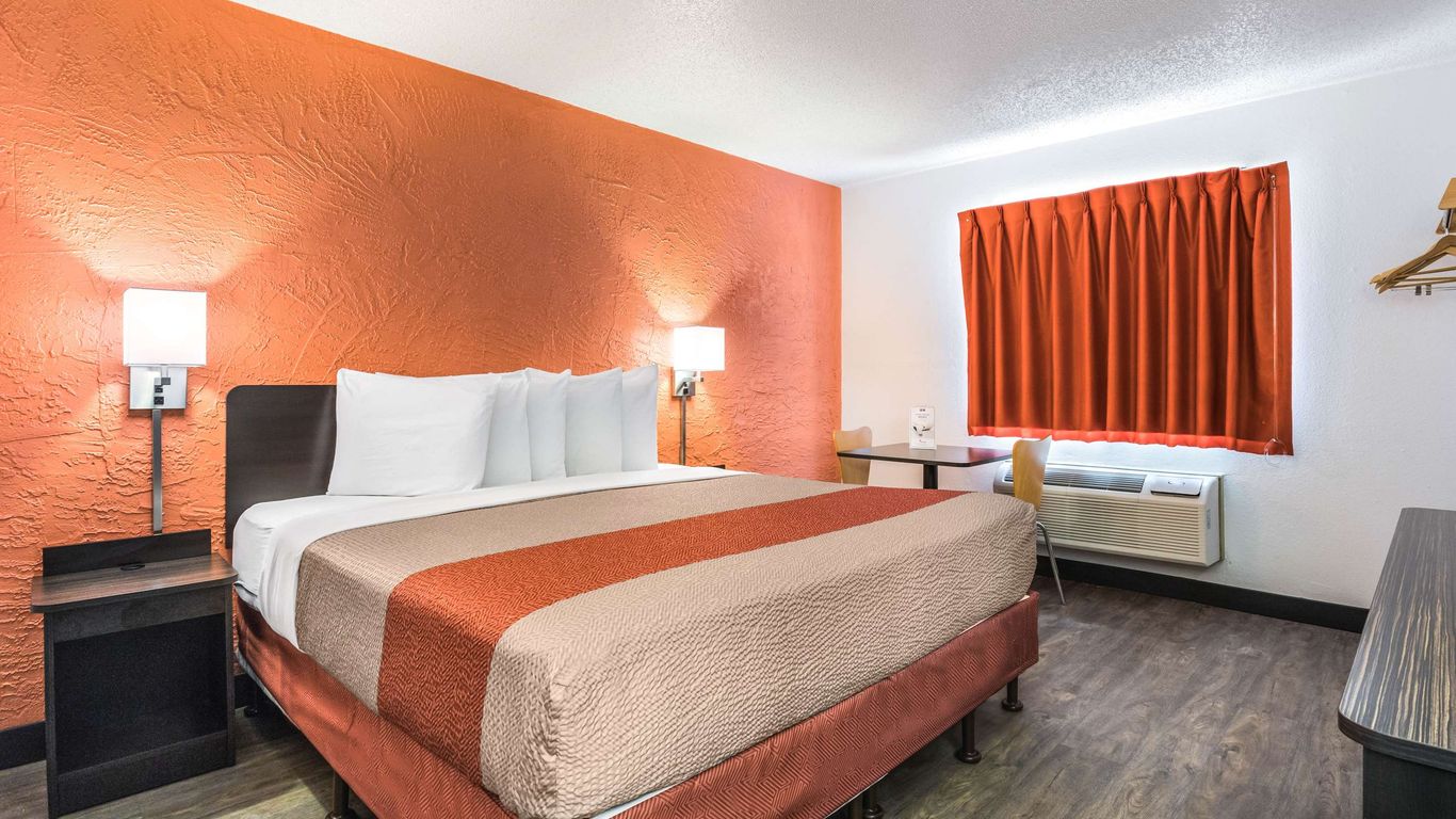 Motel 6 Elk Grove Village Il