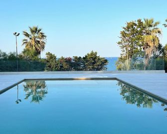 Helios Hotel - Crotone - Pool