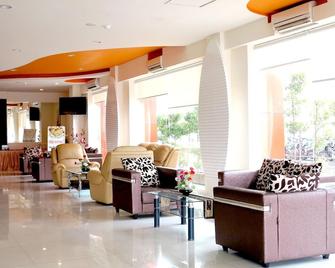 Jolin Hotel - Makassar - Lobby