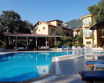 Tunacan Hotel - Ölüdeniz - Piscina