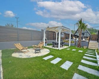 Club Armada Bungalov - Adapazarı - Patio
