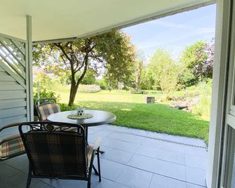 1-room apartment Koch No. 2, shower/WC, 36 sqm, ground floor - Haus Koch - Bermatingen - Patio