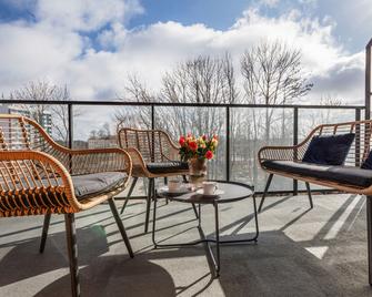 Seaside Apartamenty Wyspa Solna Kolobrze - Kolobrzeg - Balcón