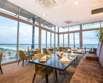 Belaire Suites Hotel - Durban - Restaurant