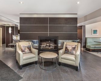 Quality Hotel - Burlington - Lobby