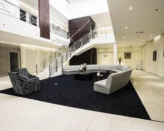 جراند لي لي للأجنحة الفندقية - الهفوف - ردهة