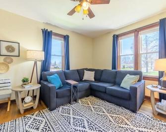 Full Kitchen|Location|Family Friendly - Alpena