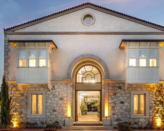 Luce Design Hotel - Special Category - אלאקאטי - בניין