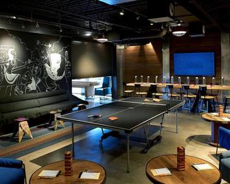 Family Vacation Starts Here! Two Relaxing Rooms Close to Union Square - Sausalito - Lounge