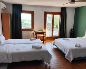 Castellbisbal/L`Olivera Casa Rural - Barcelona - Habitación