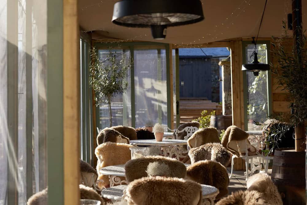 The Grosvenor Arms - Tisbury - טרקלין