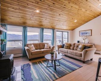 ~ Stunning Mountain And Sound Views~ - Mount Desert - Sala de estar