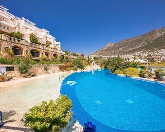 Kalkan Likya Residence Hotel & Spa - Kalkan - Pool