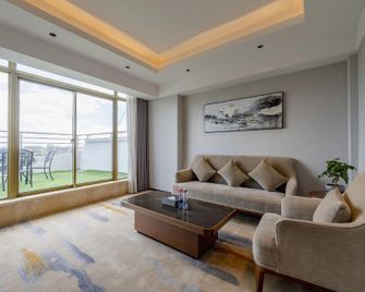 Wuxi Xiangmei International Hotel - Wuxi - Living room