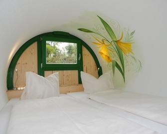 Campingplatz am Treidlerweg - Rathen - Schlafzimmer