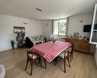 Chalet Savoyard 6 pers vue panoramique Chez Mani - Sallanches - Salle à manger