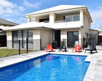 Lagoon Drive Yanchep - Yanchep - Pool