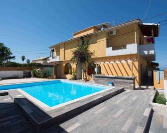 Kormoranos Beach - Acharavi - Pool