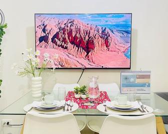 Maria Condo 19f Cebu High-Rise - Mandaue City - Sală de mese