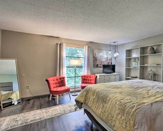Chic A-Frame Escape w/ Fire Pit - Private Property - Lakeland - Bedroom
