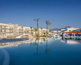 Aldiana Club Calabria - Villapiana Lido - Pool