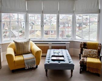 The Laindons - Hastings - Living room