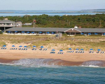 Driftwood Resort on the Ocean - Montauk - Building