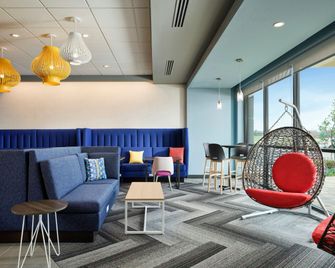 Tru by Hilton Ridgeland Jackson - Ridgeland - Lounge