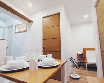 #01 Kim's House-2bedrooms Airconditioned Wi-Fi - General Santos - Comedor