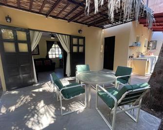 Casa arroyo at Bajazul just steps of waterfront and downtown - Loreto - Patio