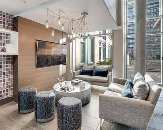 Luxury One Bedroom Apartment | Crystal City Arlington Va | By Gls - Arlington - Living room