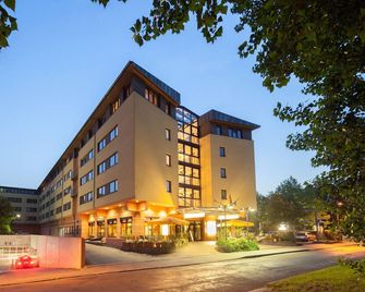 Suite Hotel Leipzig - Ferienwohnung mit Küche/bad und 2 Getrennten Zimmern - Leipzig - Edificio