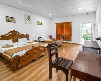 Mistly Plantation Bungalow - Valparai - Edificio