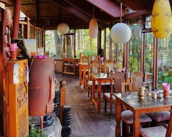 Hotel at the End of the Universe - Nagarkot - Restaurante