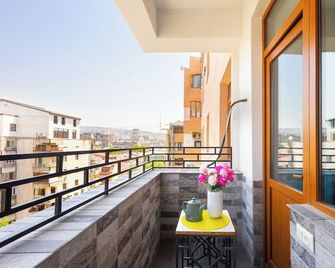 Stay Inn on Yekmalyan St - Yerevan - Balcony