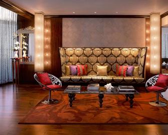 Sofitel Mumbai BKC - Bombay - Sala de estar