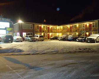 Imperial Fireside Inn - Sudbury - Toà nhà