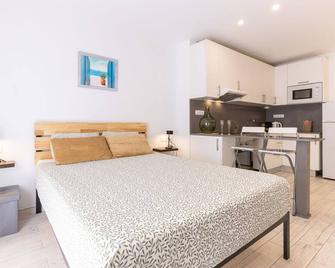 Unik Vacation Studio - Tarragona - Bedroom
