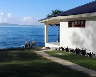 Blue Bay Resort & Restaurant - Mele - Edificio