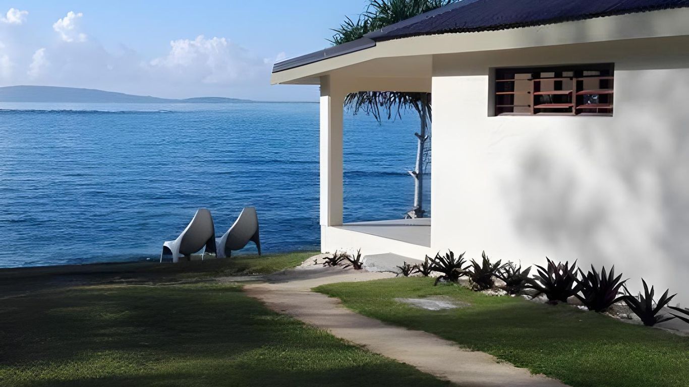 Blue Bay Resort & Restaurant