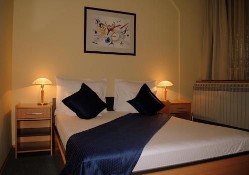 Pansion In Club - Vrnjačka Banja - Bedroom