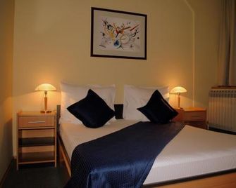 Pansion In Club - Vrnjačka Banja - Bedroom