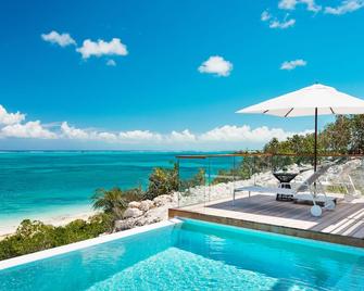 Beach Enclave - Providenciales - Pool