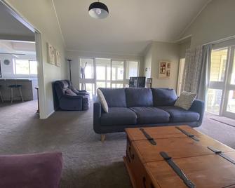 The Willows - Rotorua - Wohnzimmer