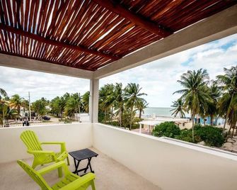 Casa con Alberca y vista al mar - Telchac Puerto - Balcony