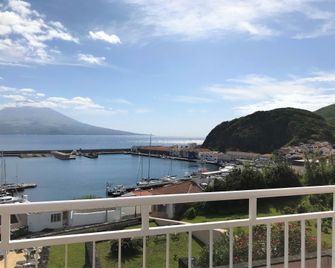 Azoris Faial Garden - Horta - Sala de estar