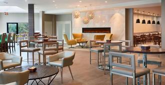 Four Points by Sheraton Toronto Airport - מיסיסאוגה - טרקלין