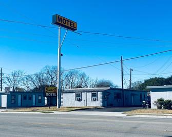 Sunset Motel - Alice - Gebäude