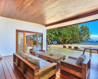 One Of A Kind Retreat For Family And Friends On The Island Of Taveuni. - Taveuni Island - Obývací pokoj