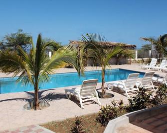Hotel Casa Vichayo - Vichayito - Pool